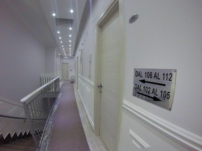 Runa Hotel - Lobi