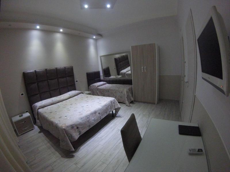 Runa Hotel - Oda