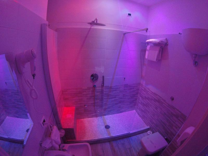 Runa Hotel - Oda