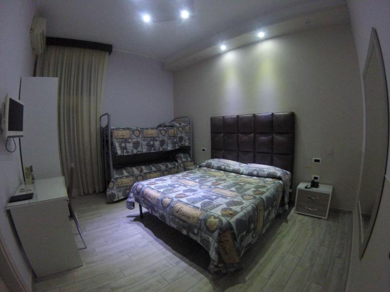 Runa Hotel - Oda