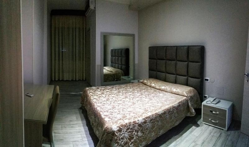 Runa Hotel - Oda