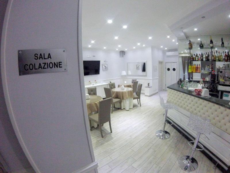 Runa Hotel - Restoran
