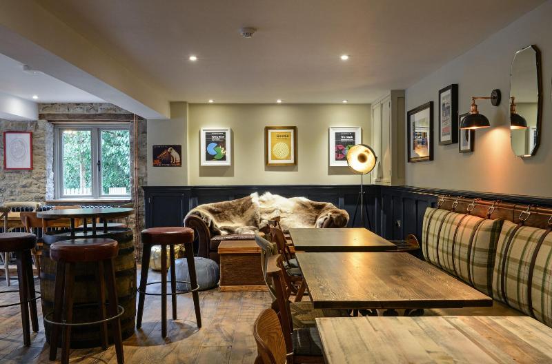 The Litton - Bar