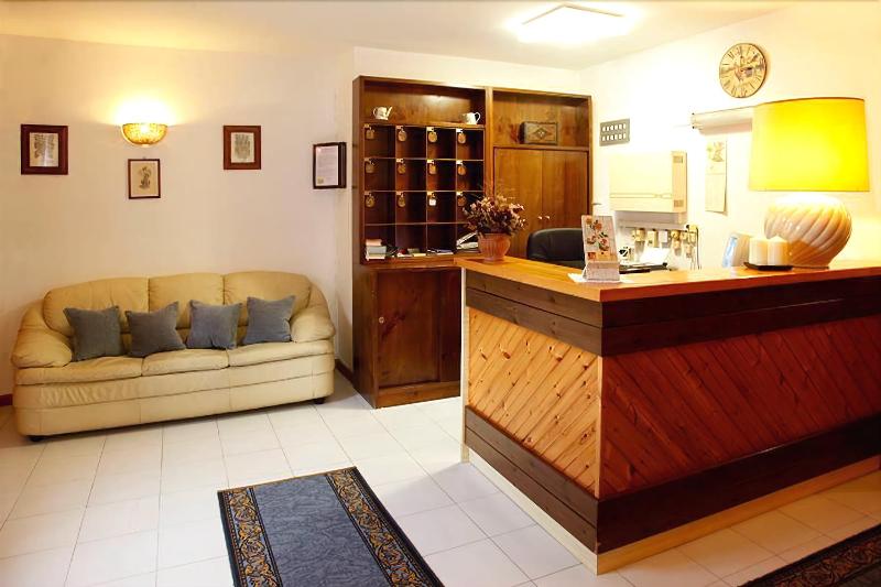 Hotel La Pieja - Lobi