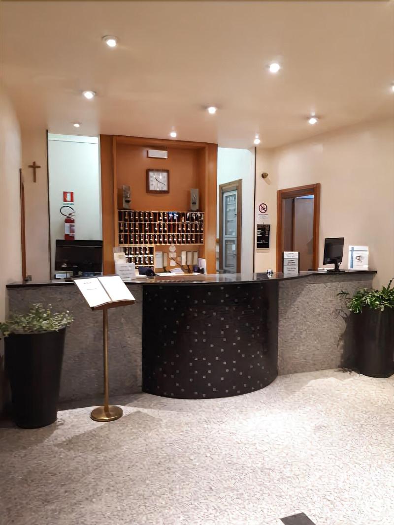 Hotel Atleti - Lobi