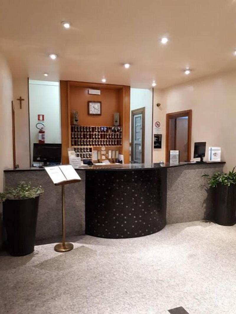 Hotel Atleti - Lobi