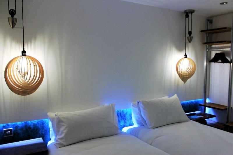 Rioshouse Henley - Oda