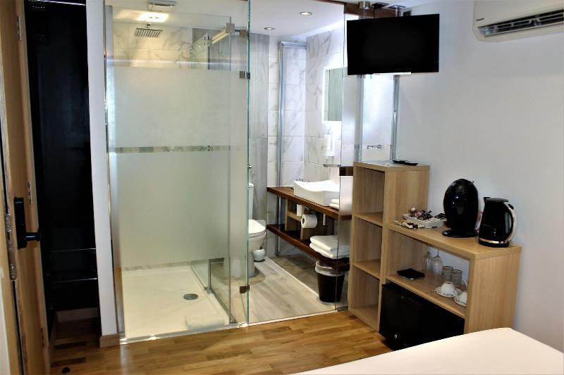 Rioshouse Henley - Oda