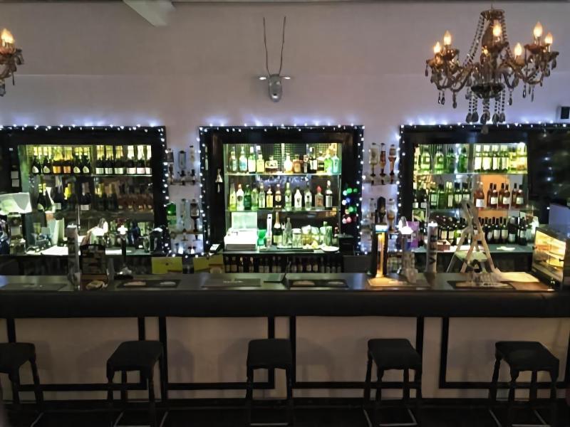 The Highlands Inn - Bar