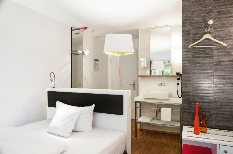 V-Hotel - Oda