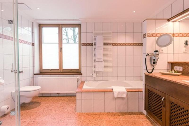 Hotel & Gaststätte zum Erdinger Weißbräu - Oda
