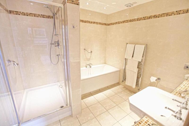 Grange Manor Hotel - Oda