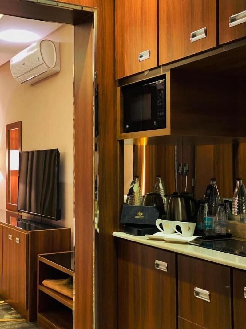 Msharef Al Moden Suites - Oda