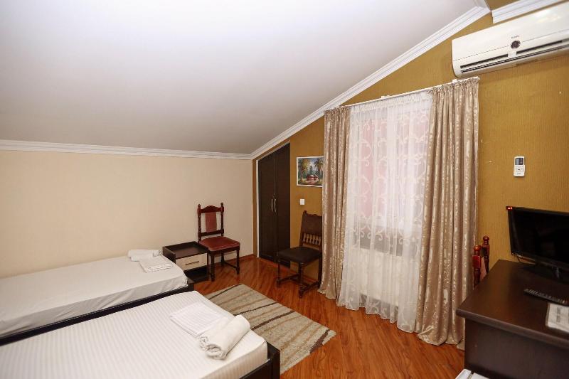 Hotel Isaka - Oda