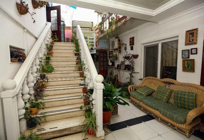 Hotel Isaka - Teras
