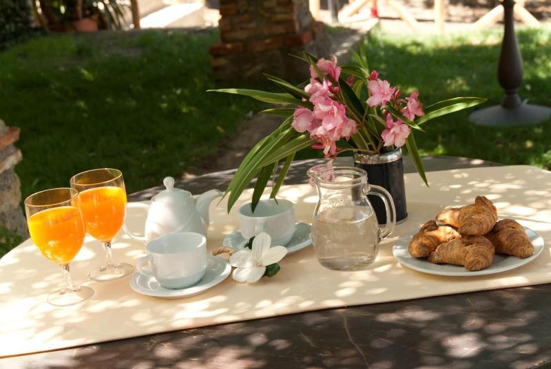 Bookbreakfast - Restoran