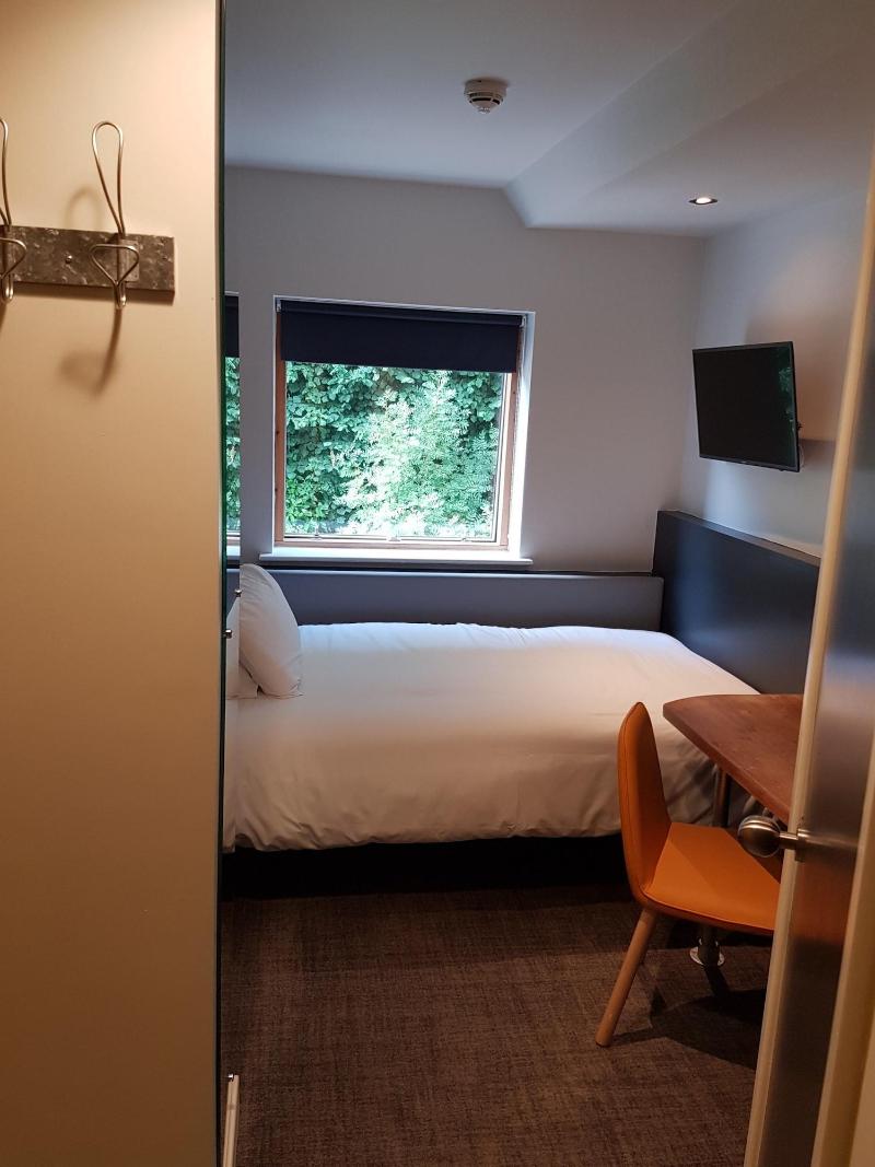 Jonas Hotel - Oda