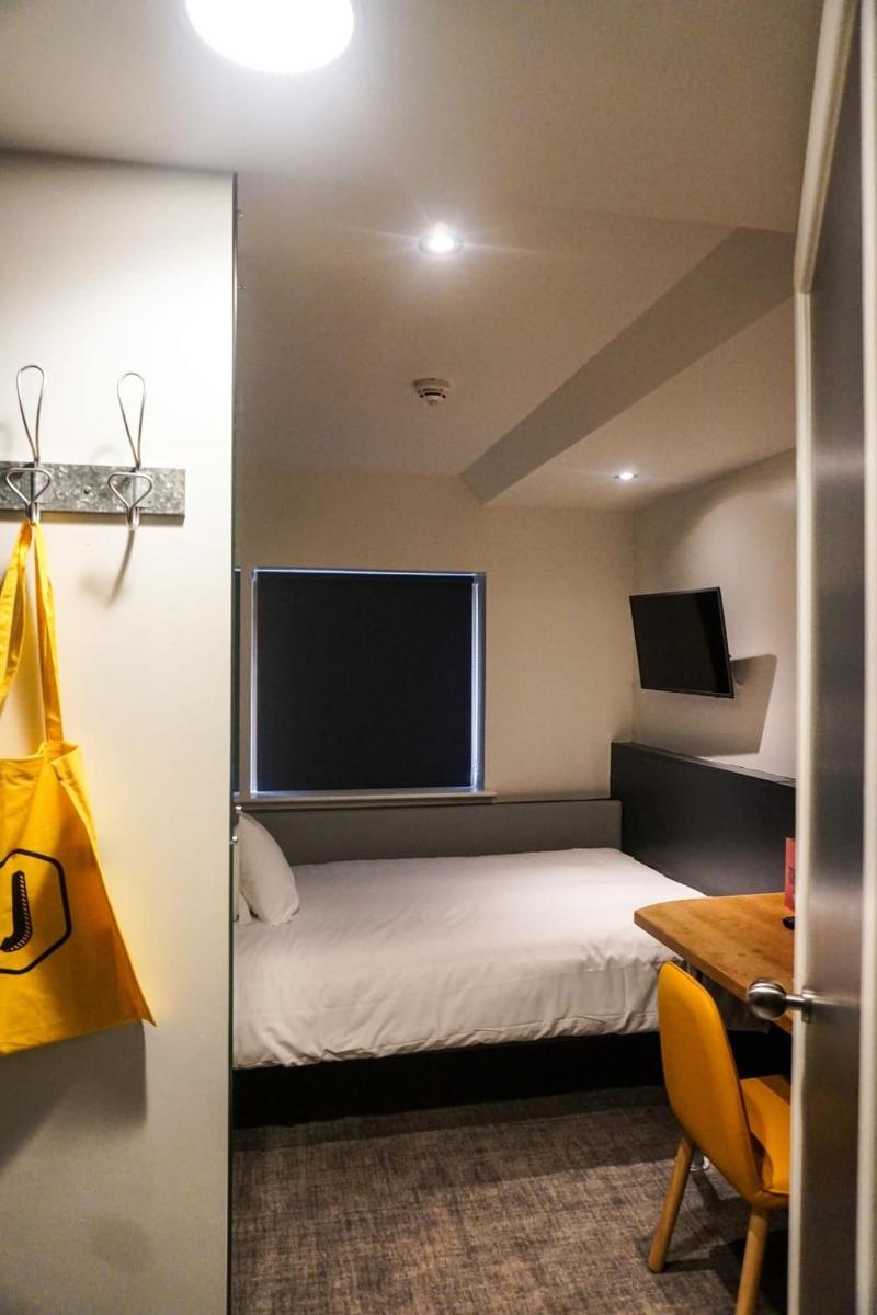 Jonas Hotel - Oda