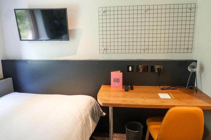 Jonas Hotel - Oda