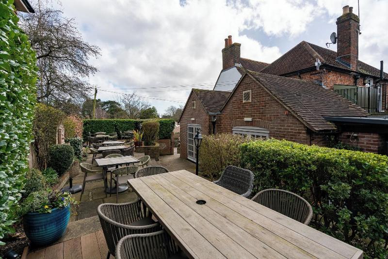 The Royal Oak - Teras