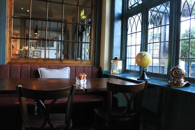 The Mayflower - Lobi