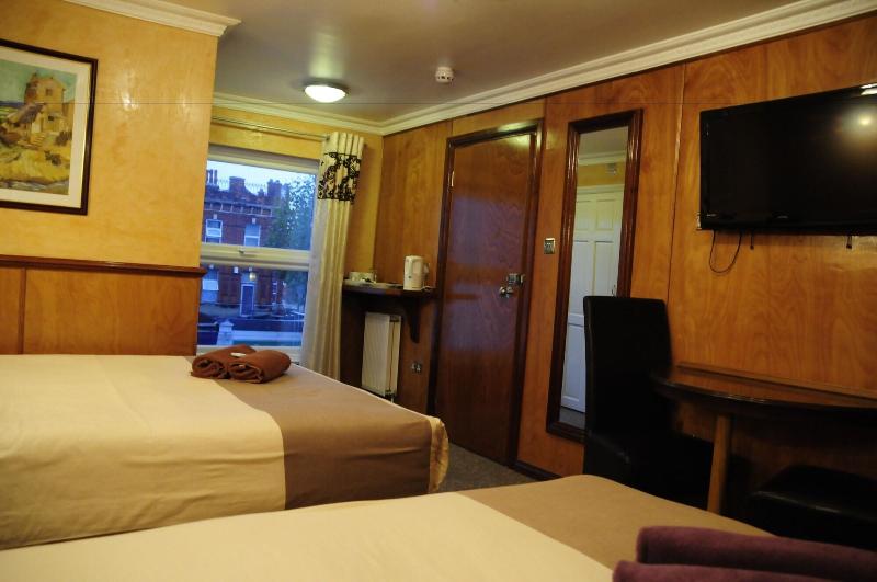 Cricklewood Lodge Hotel - Oda