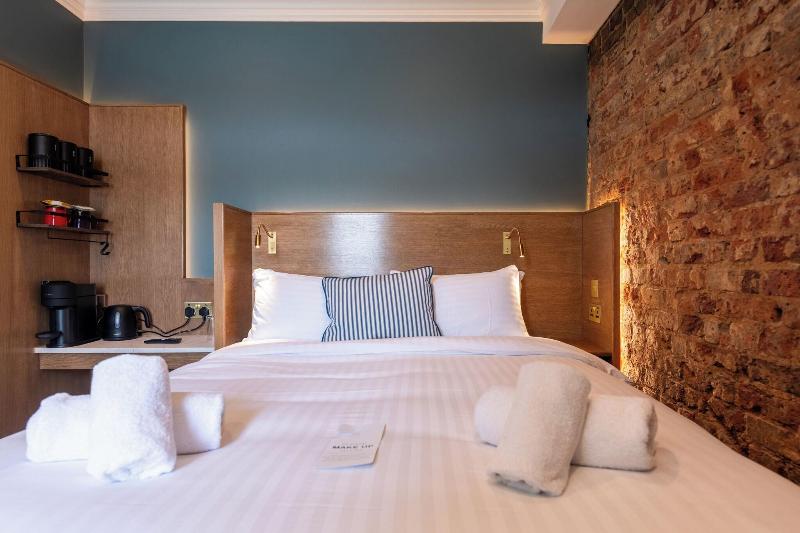 Flynns Pub & Guesthouse - Oda