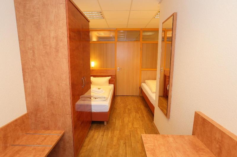Café & Hotel am Holzhafen - Oda