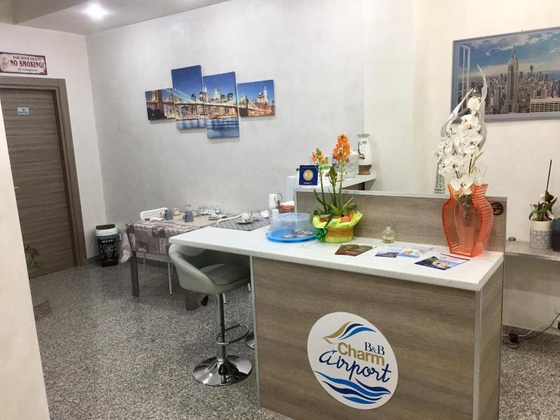 Charm Airport - Lobi