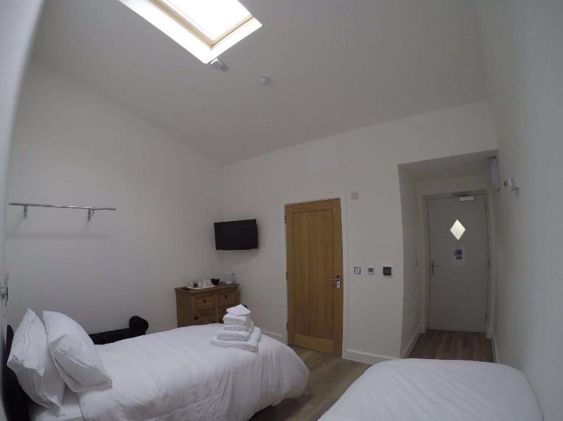 Deepcut Lodge Bed & Breakfast - Oda