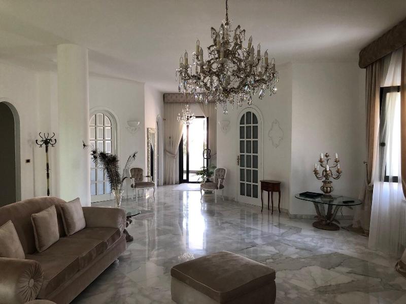 Villa Nicolaus - Lobi