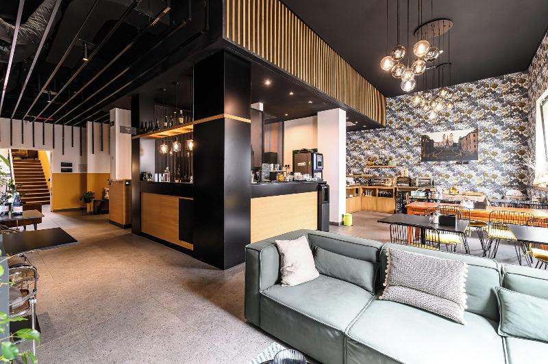 Hotel Central Lodge - Lobi