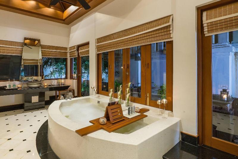 JW Marriott Phuket Resort & Spa - Oda