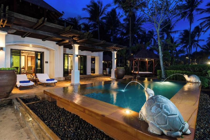 JW Marriott Phuket Resort & Spa - Havuz