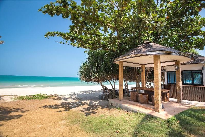 Chonnapha Resort - Plaj