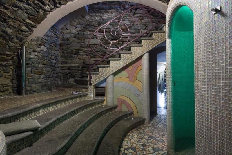 Ad Gallias - Lobi