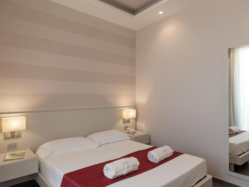 Grand Hotel Biffy - Genel