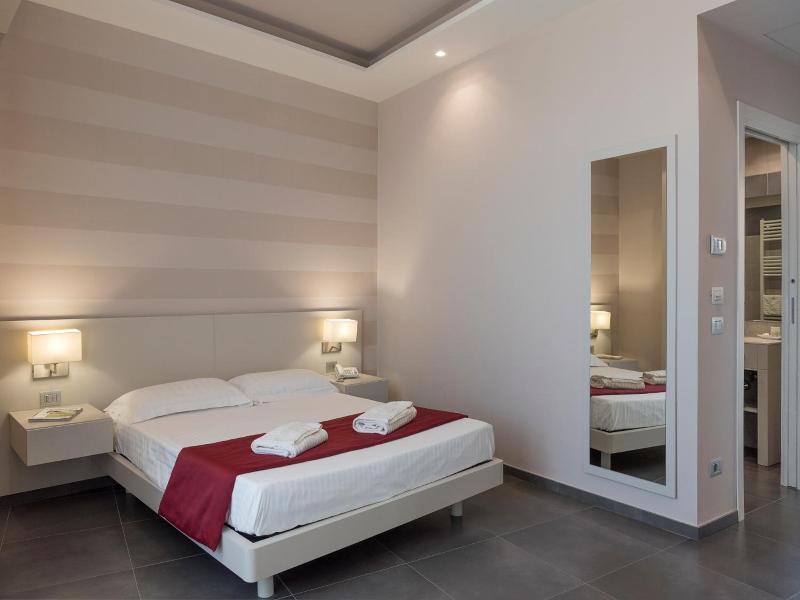 Grand Hotel Biffy - Genel