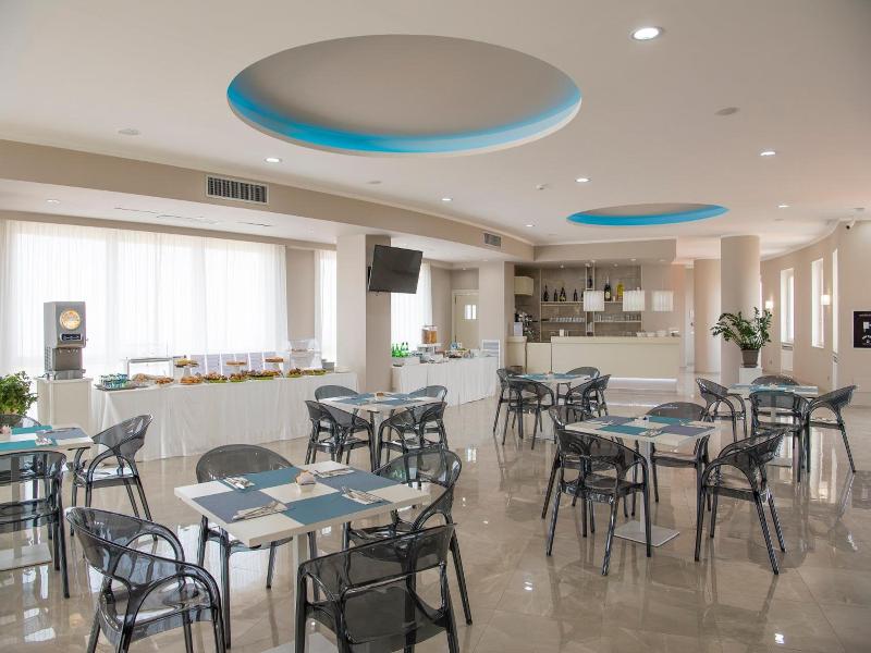 Grand Hotel Biffy - Genel