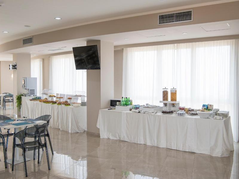 Grand Hotel Biffy - Genel