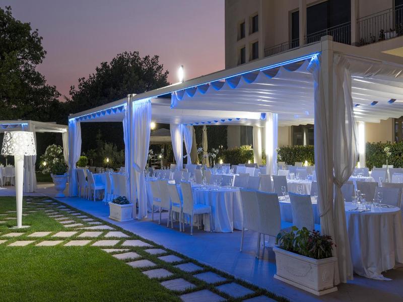 Grand Hotel Biffy - Genel
