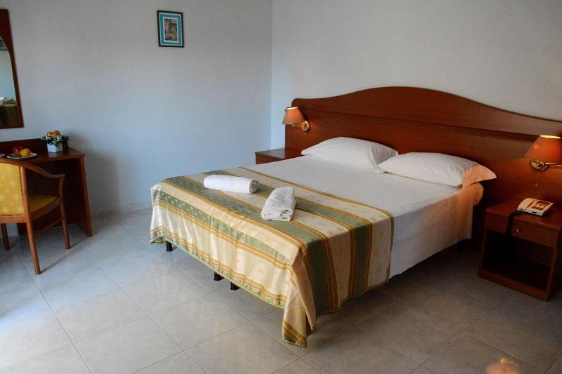 Castelvetere Hotel - Oda