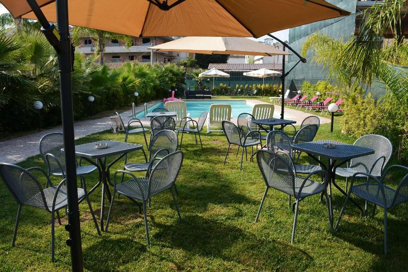 Castelvetere Hotel - Havuz