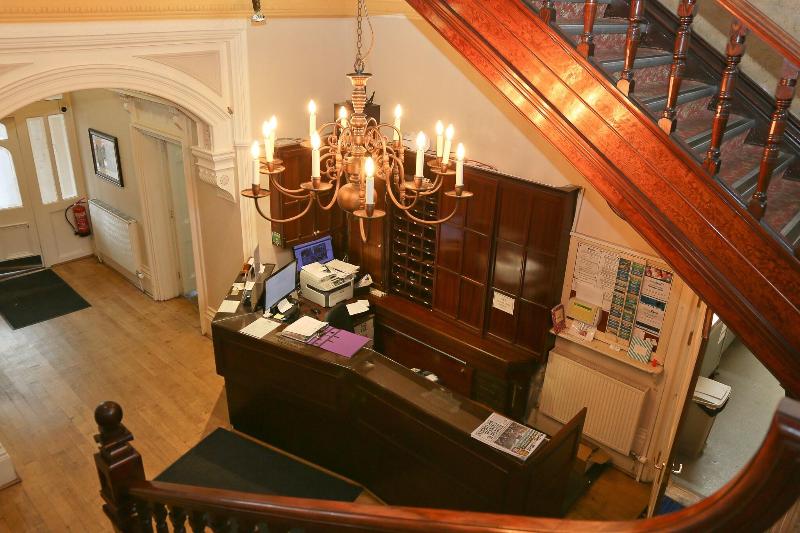 Millfields Hotel - Lobi