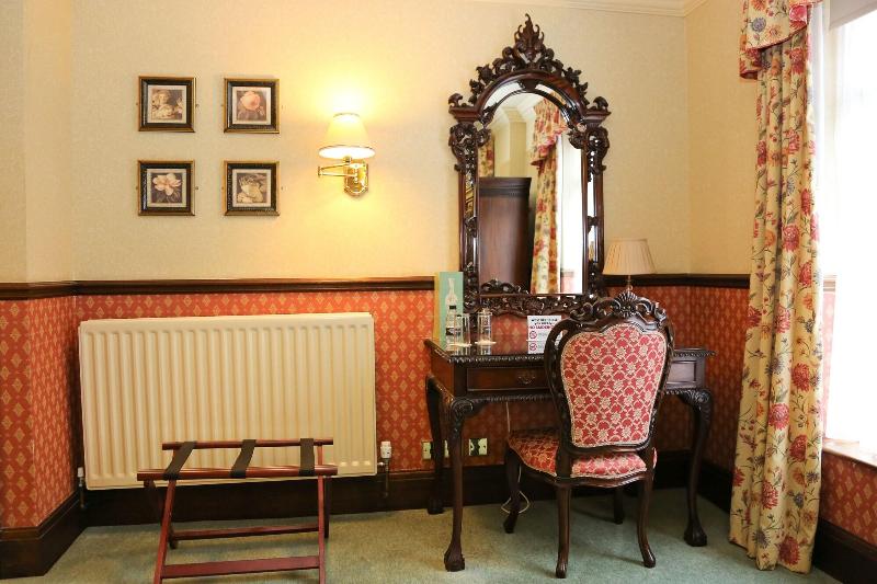 Millfields Hotel - Oda