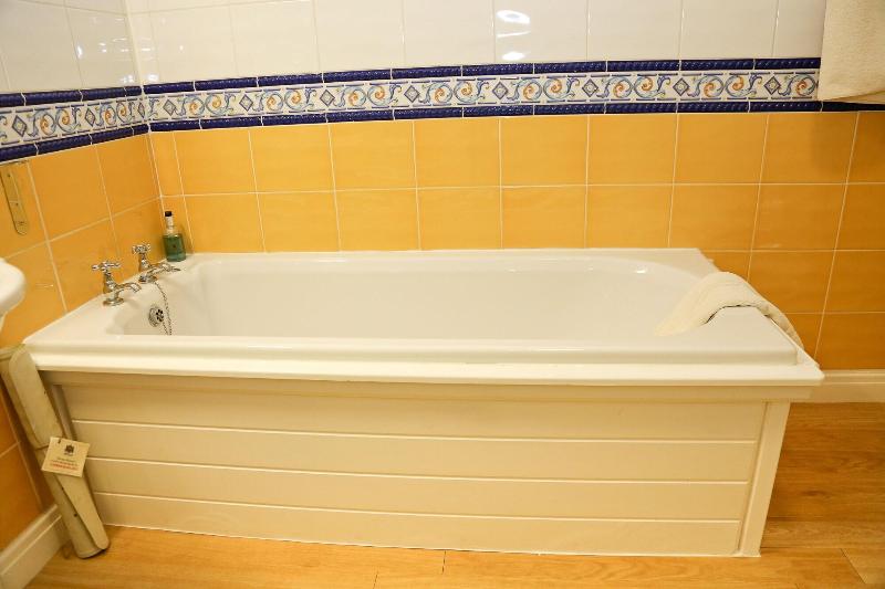 Millfields Hotel - Oda