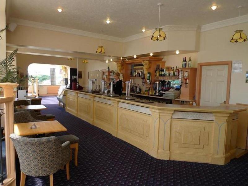 Ashburnham Hotel - Bar