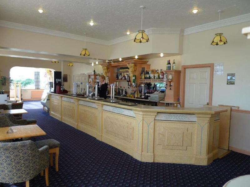 Ashburnham Hotel - Bar