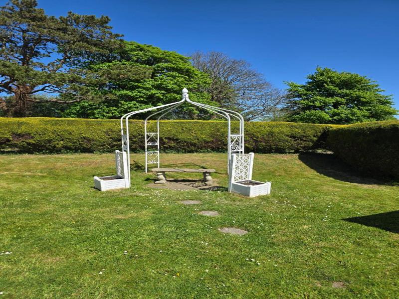 Ashburnham Hotel - Genel