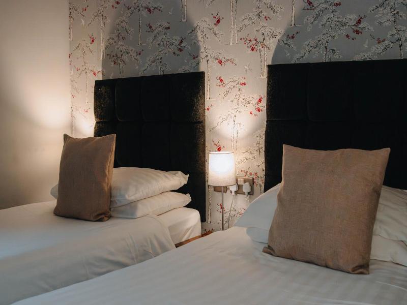 Ashburnham Hotel - Genel